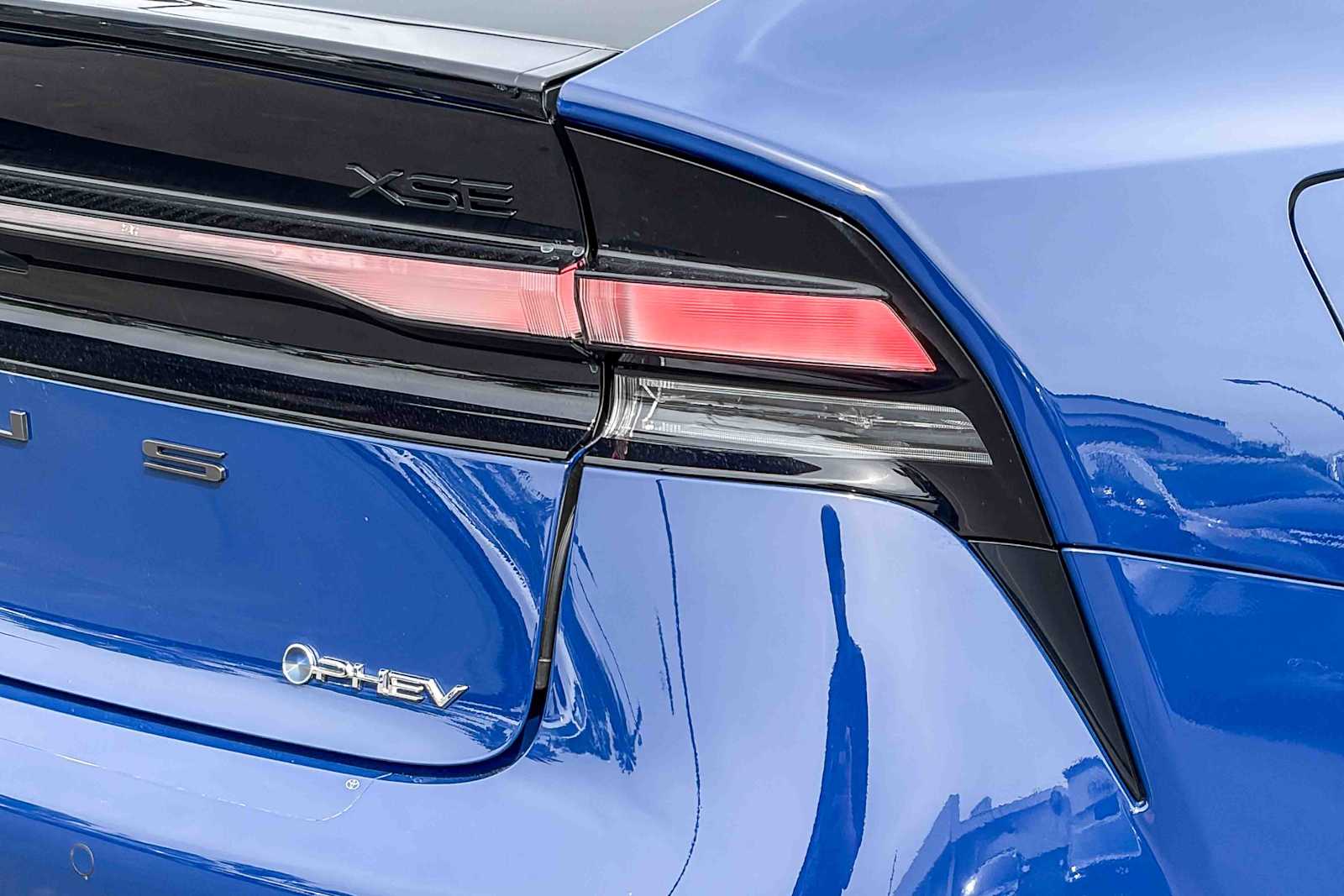 Thumbnail: 2025 Toyota Prius - 8