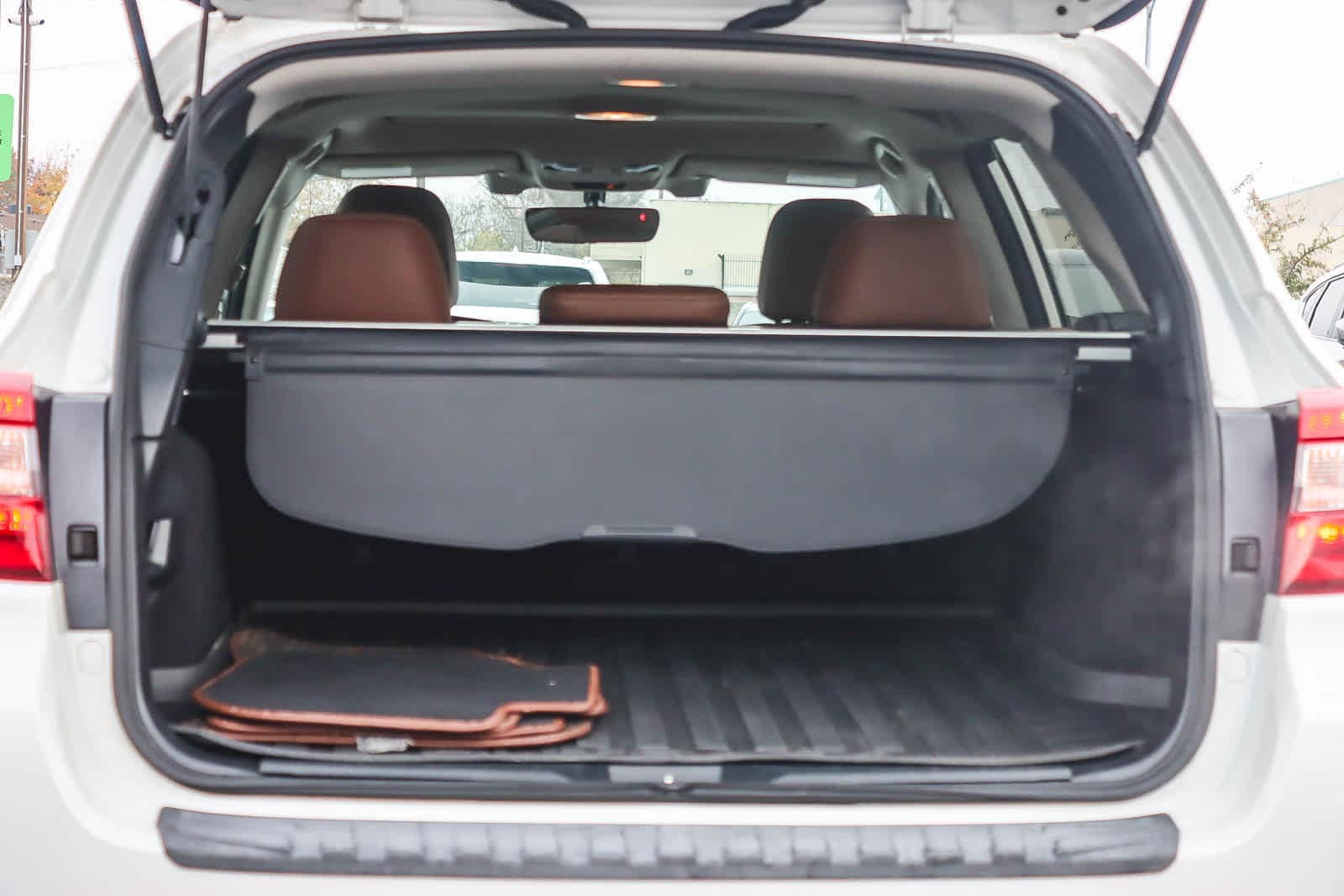 Thumbnail: 2017 Subaru Outback - 26