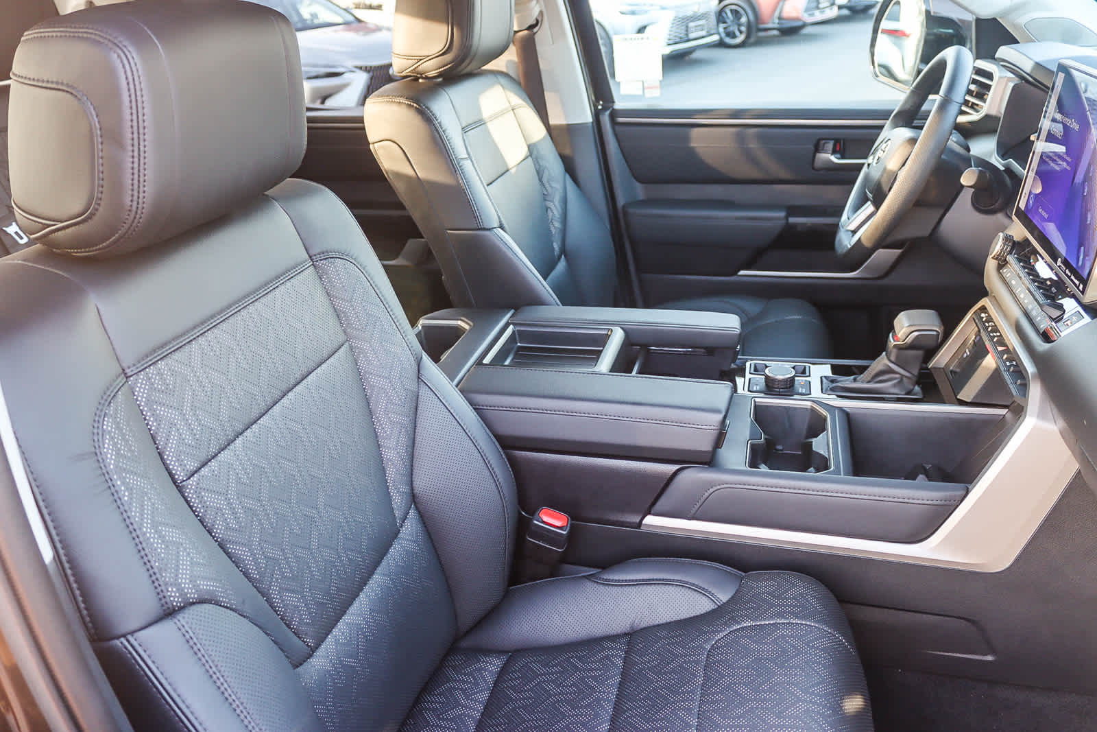 Thumbnail: 2023 Toyota Tundra - 15