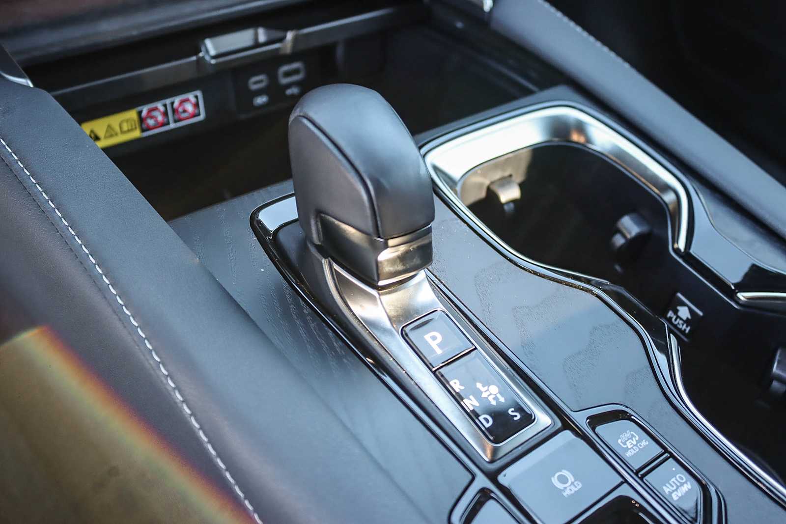 Thumbnail: 2025 Lexus RX - 18