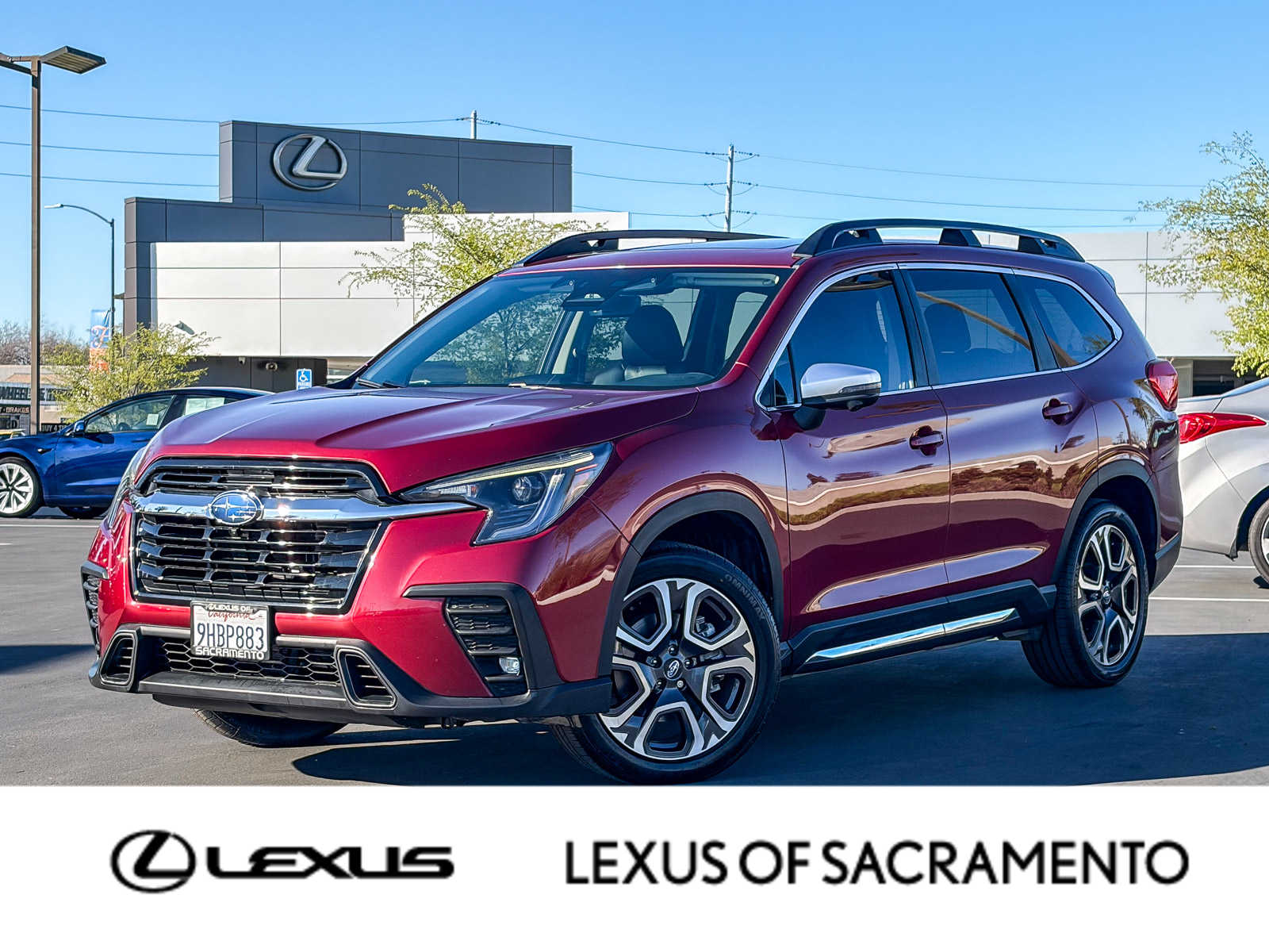 2023 Subaru Ascent Limited 8-Passenger photo 1