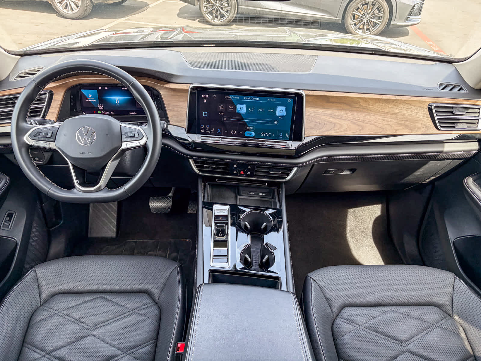 Thumbnail: 2024 Volkswagen Atlas - 11