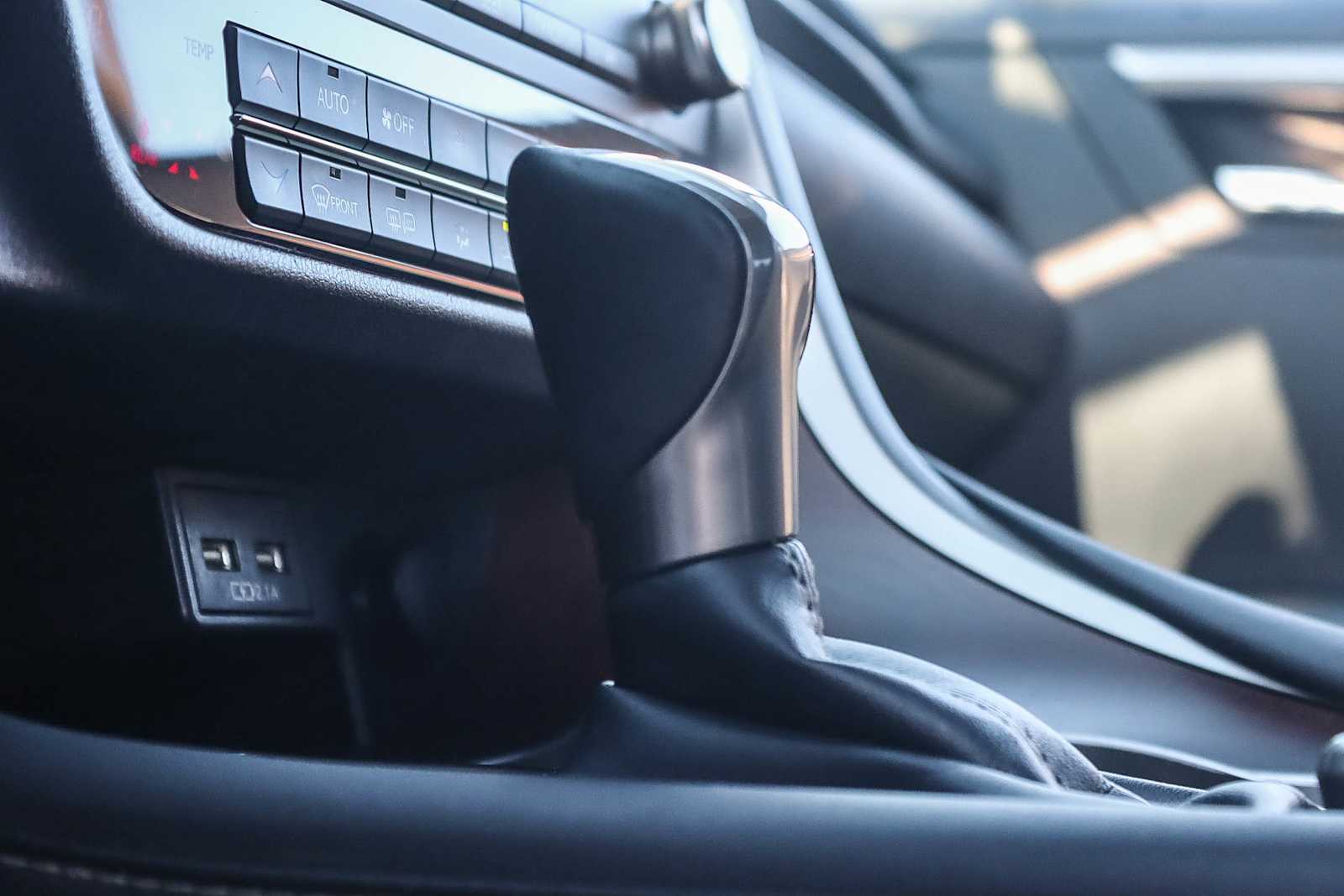 Thumbnail: 2020 Lexus RX - 23