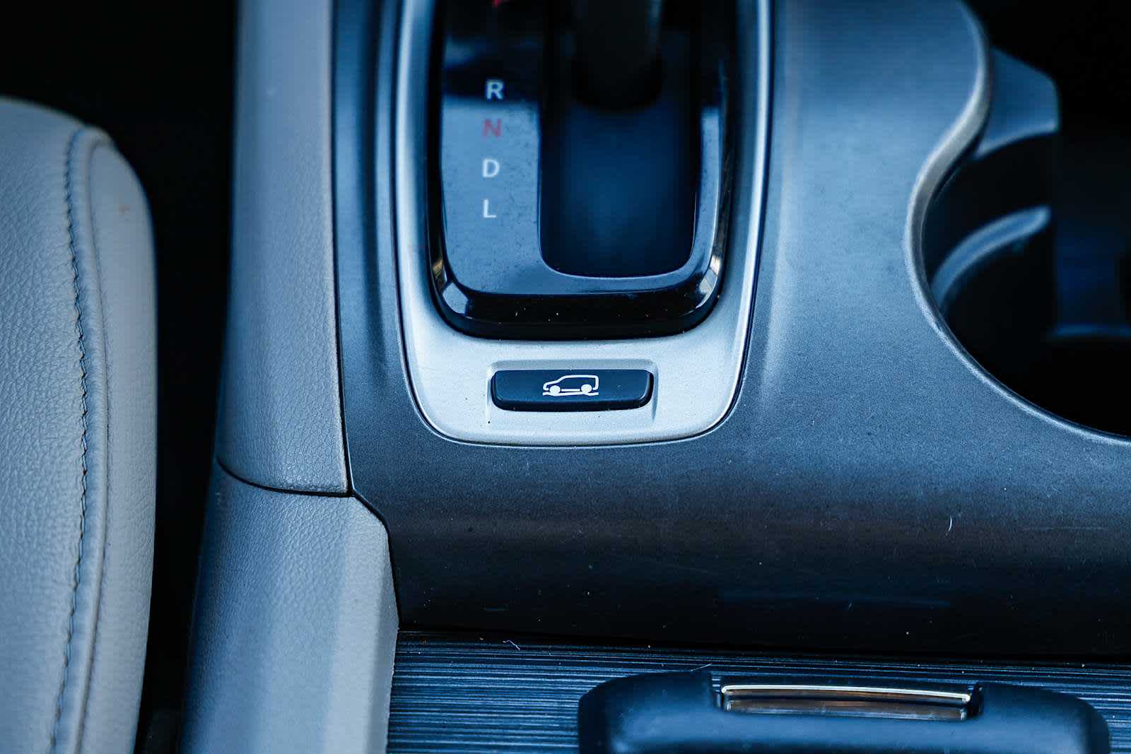 Thumbnail: 2017 Honda Pilot - 33