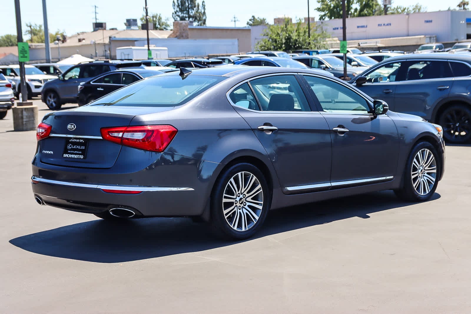 Thumbnail: 2014 Kia Cadenza - 4