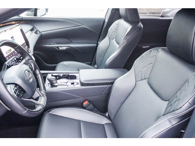 Thumbnail: 2026 Lexus RX - 31