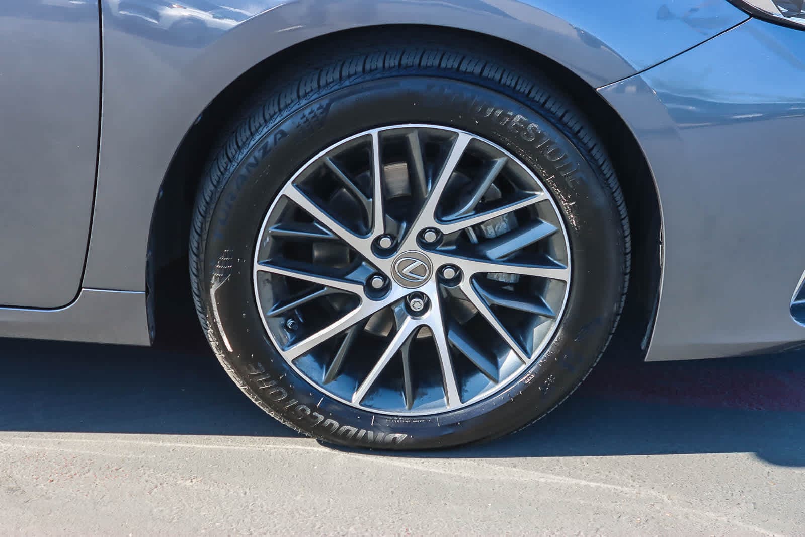 Thumbnail: 2017 Lexus ES - 9