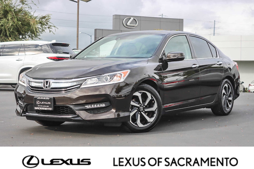Used 2017 Honda Accord EX-L w/Navi & Honda Sensing Sedan