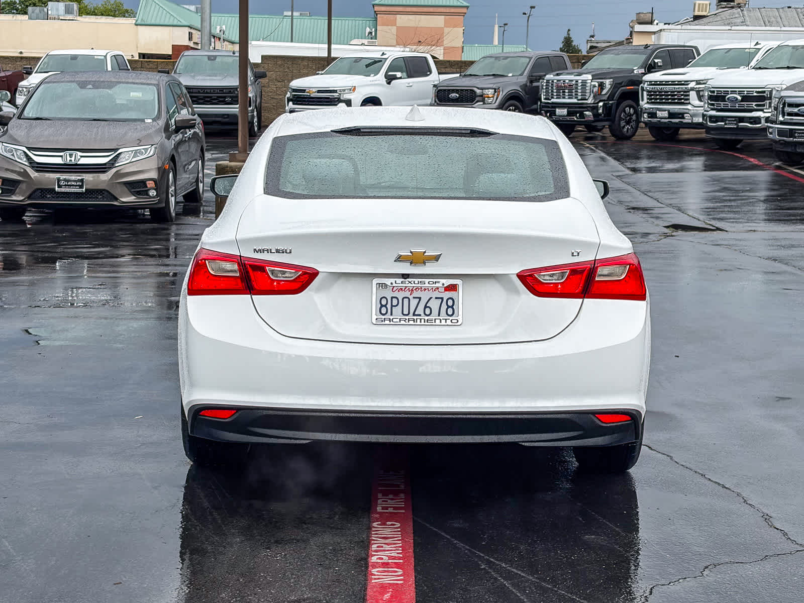 2018 Chevrolet Malibu LT photo 2