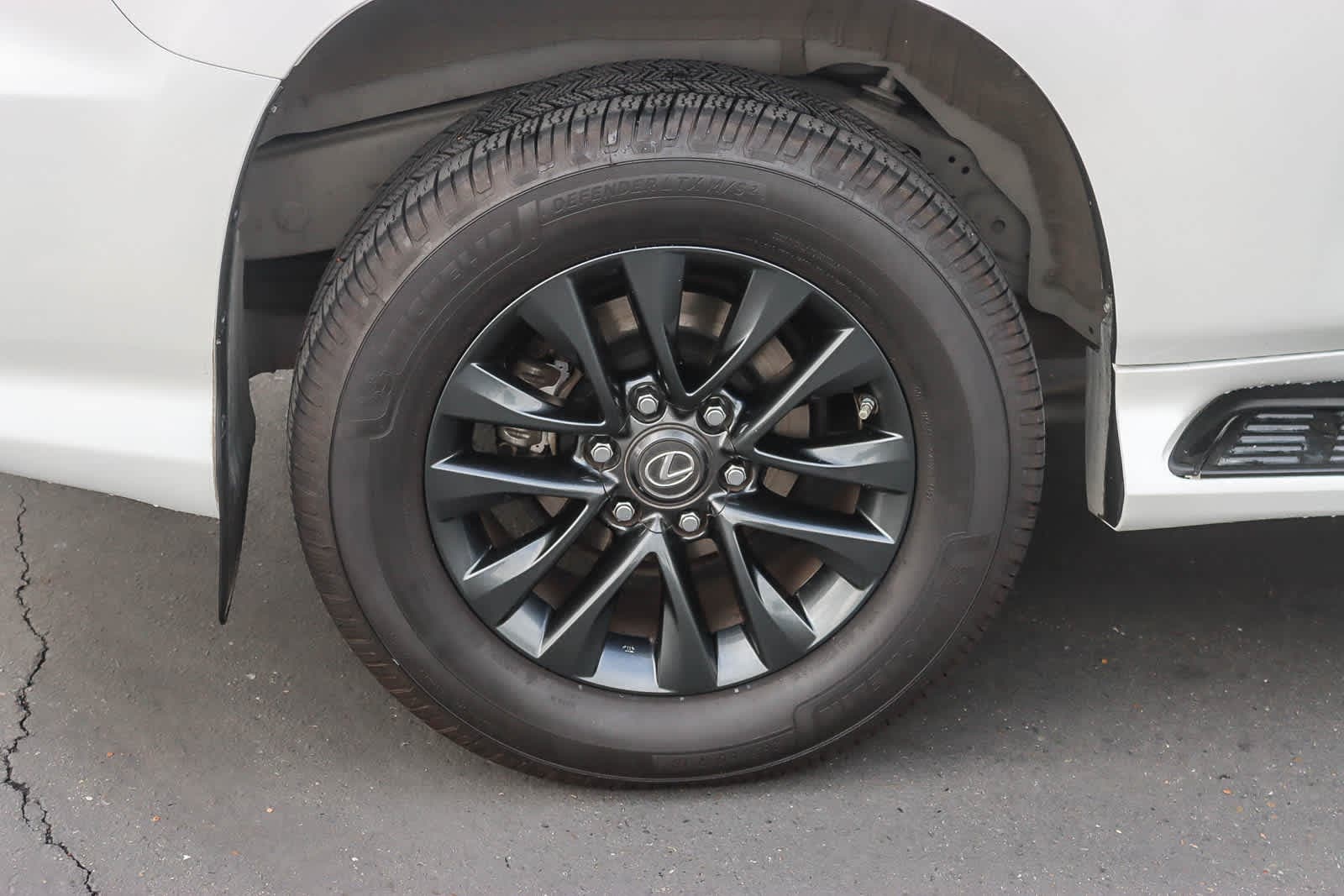 Thumbnail: 2022 Lexus GX - 10