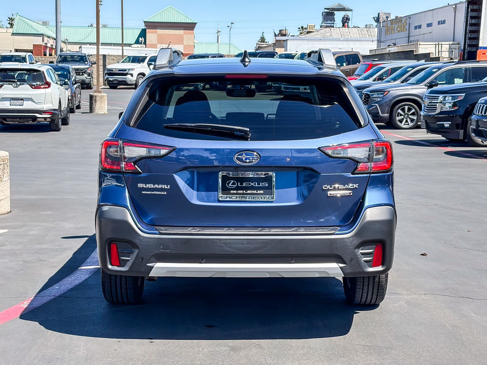 2020 Subaru Outback Touring photo 2
