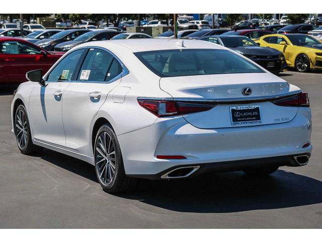 Thumbnail: 2024 Lexus ES - 2