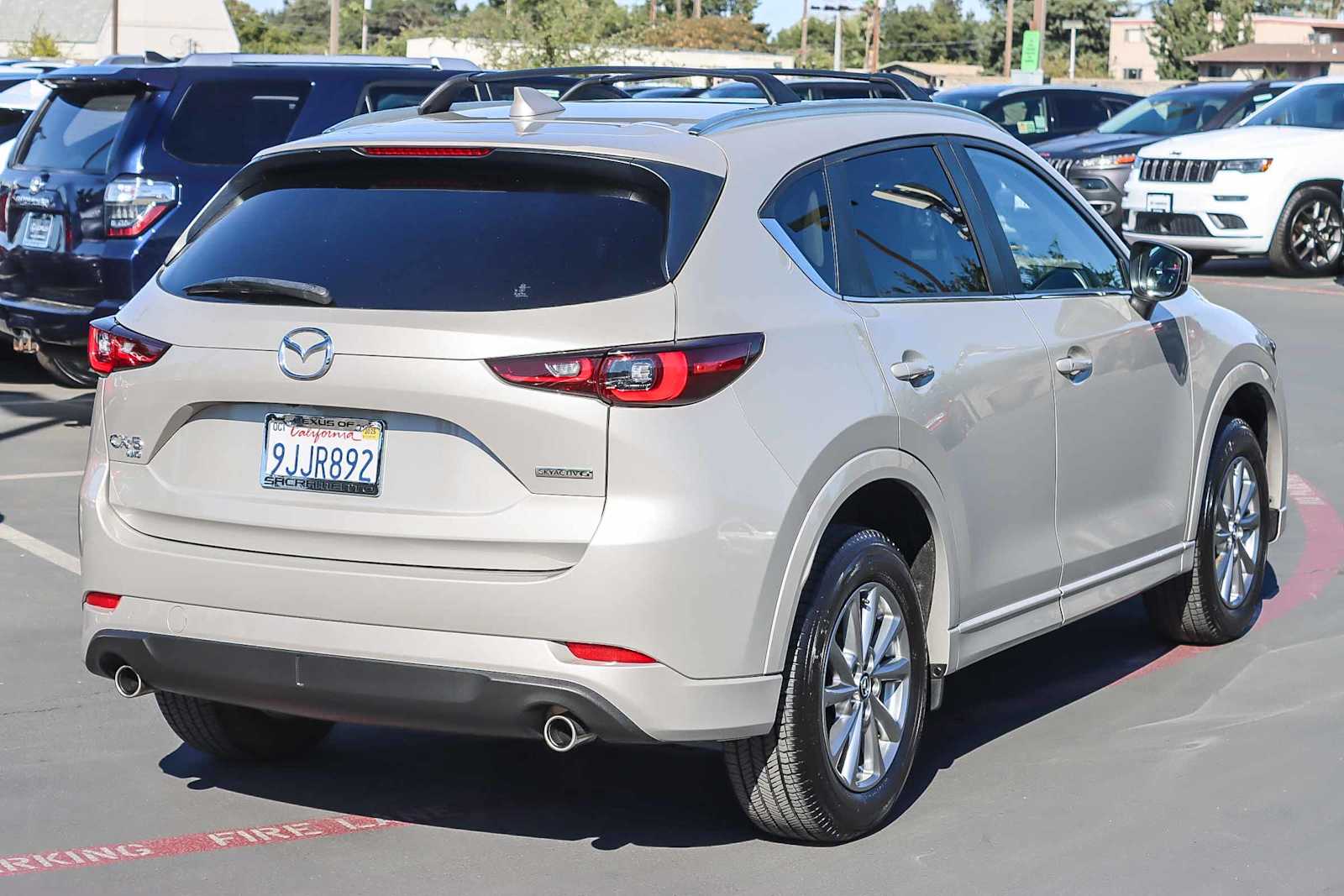 2024 Mazda CX-5 2.5 S Preferred photo 4