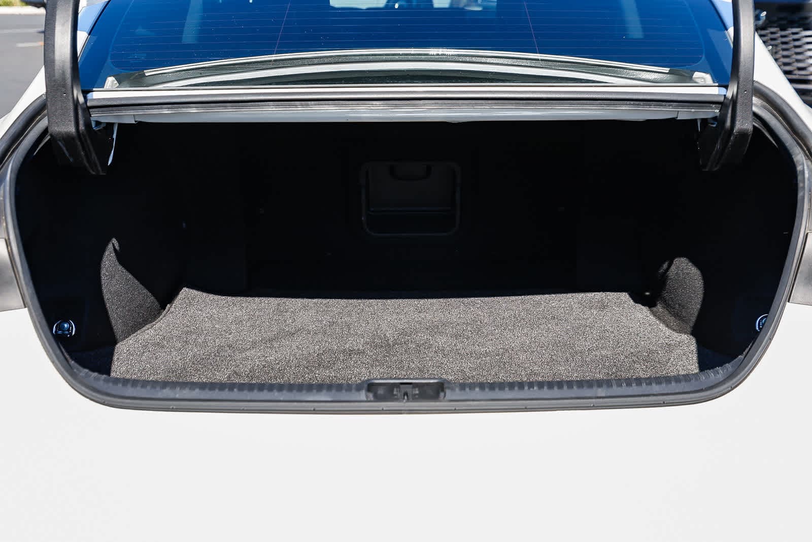 Thumbnail: 2023 Lexus ES - 26