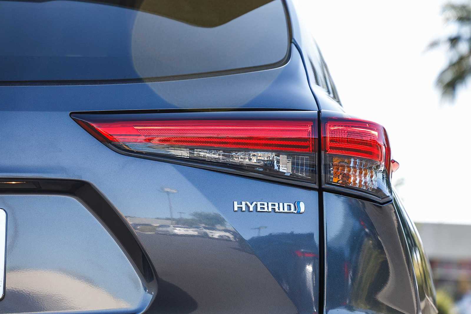 Thumbnail: 2023 Toyota Highlander - 12