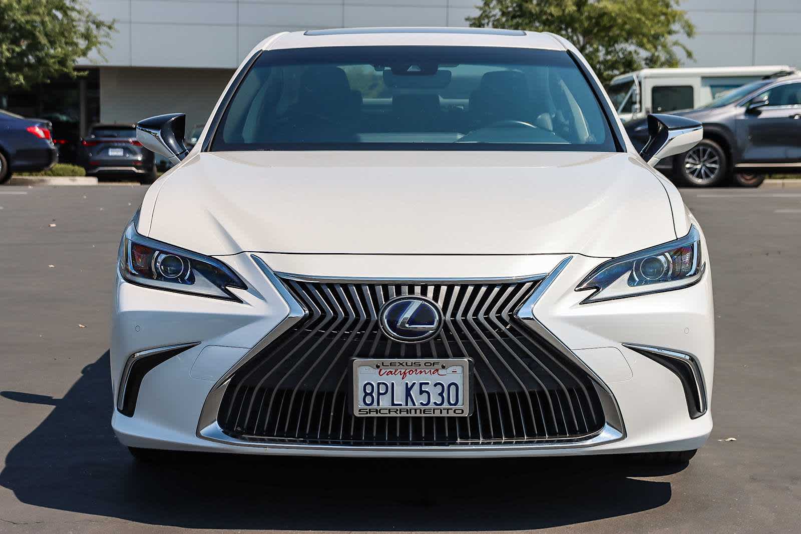 Thumbnail: 2019 Lexus ES - 14