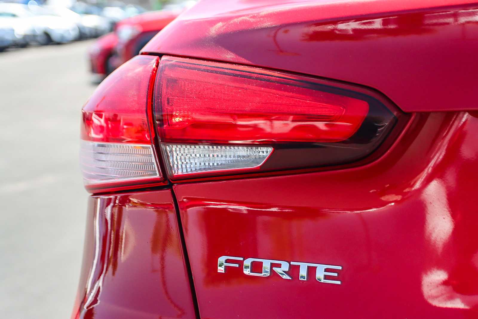 Thumbnail: 2017 Kia Forte - 8