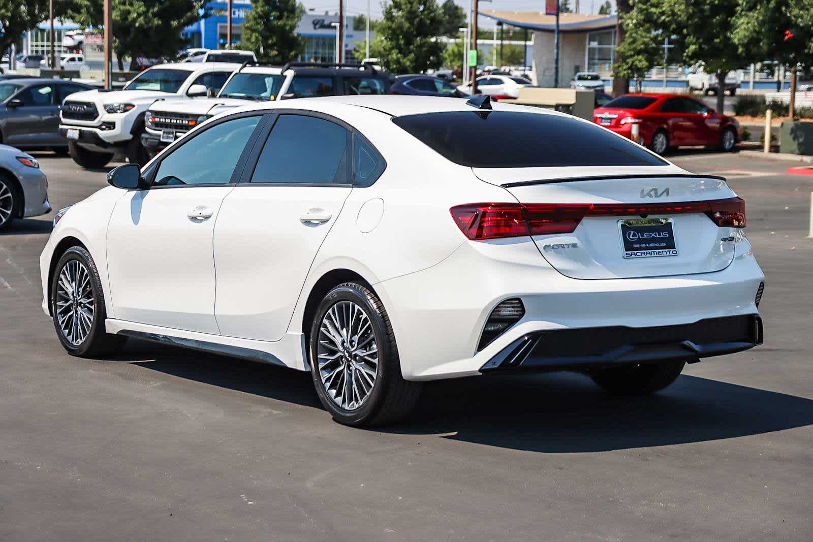 Thumbnail: 2024 Kia Forte - 3