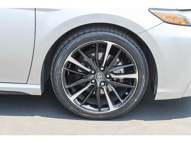 2018 Toyota Camry XSE 9