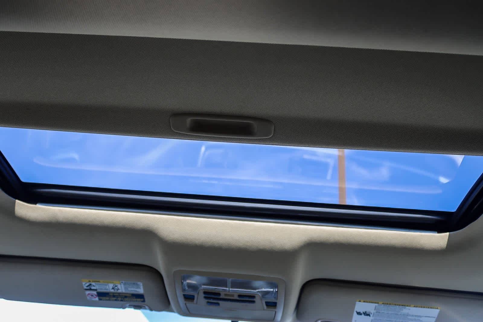 Thumbnail: 2016 Toyota Highlander - 15