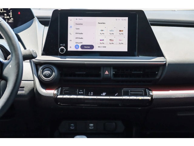 2024 Toyota Prius Prime SE 12