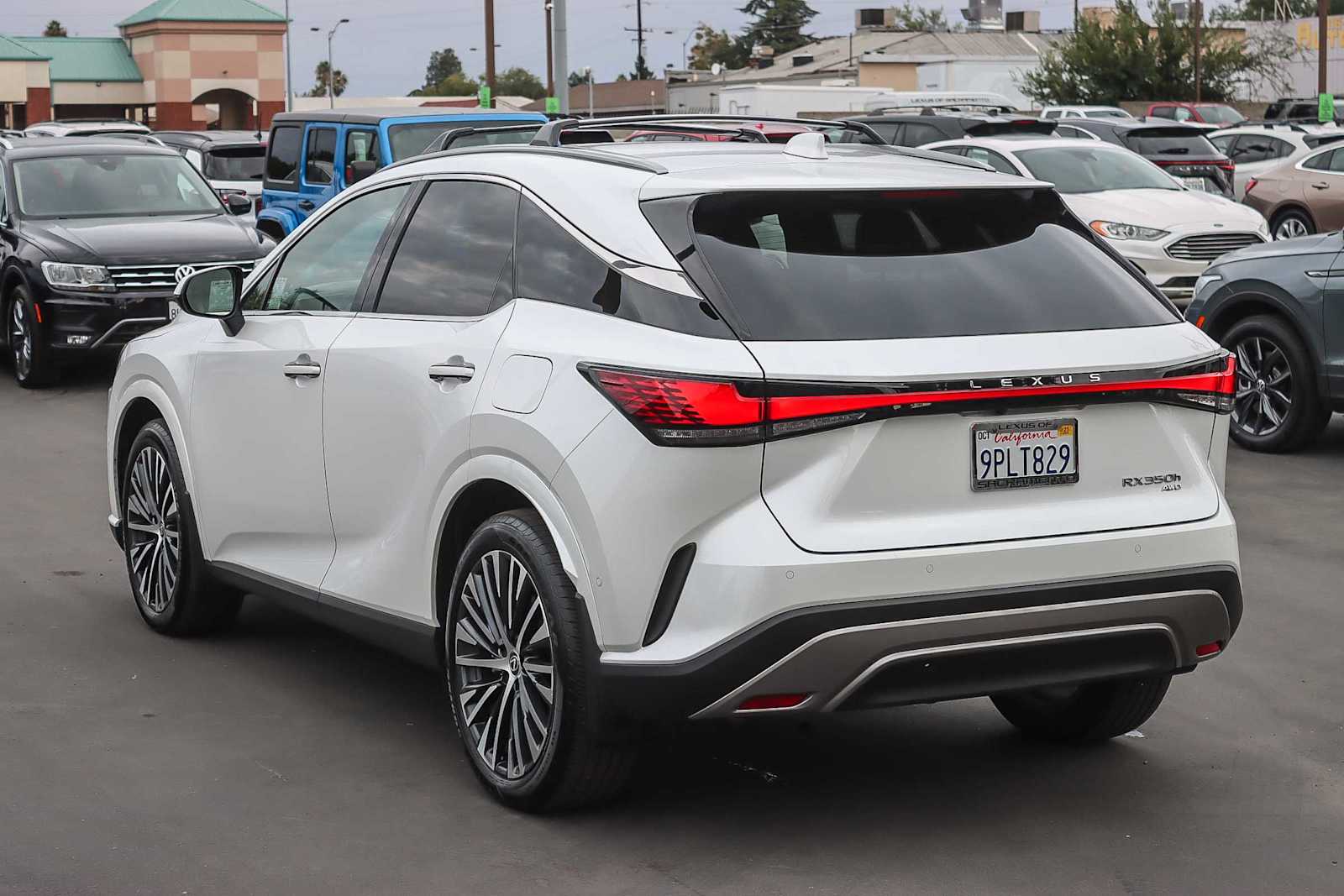 2024 Lexus RX 350h Premium photo 2