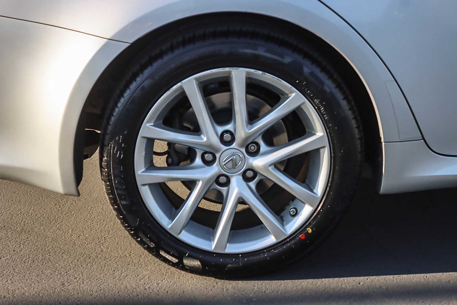 Thumbnail: 2013 Lexus IS - 10