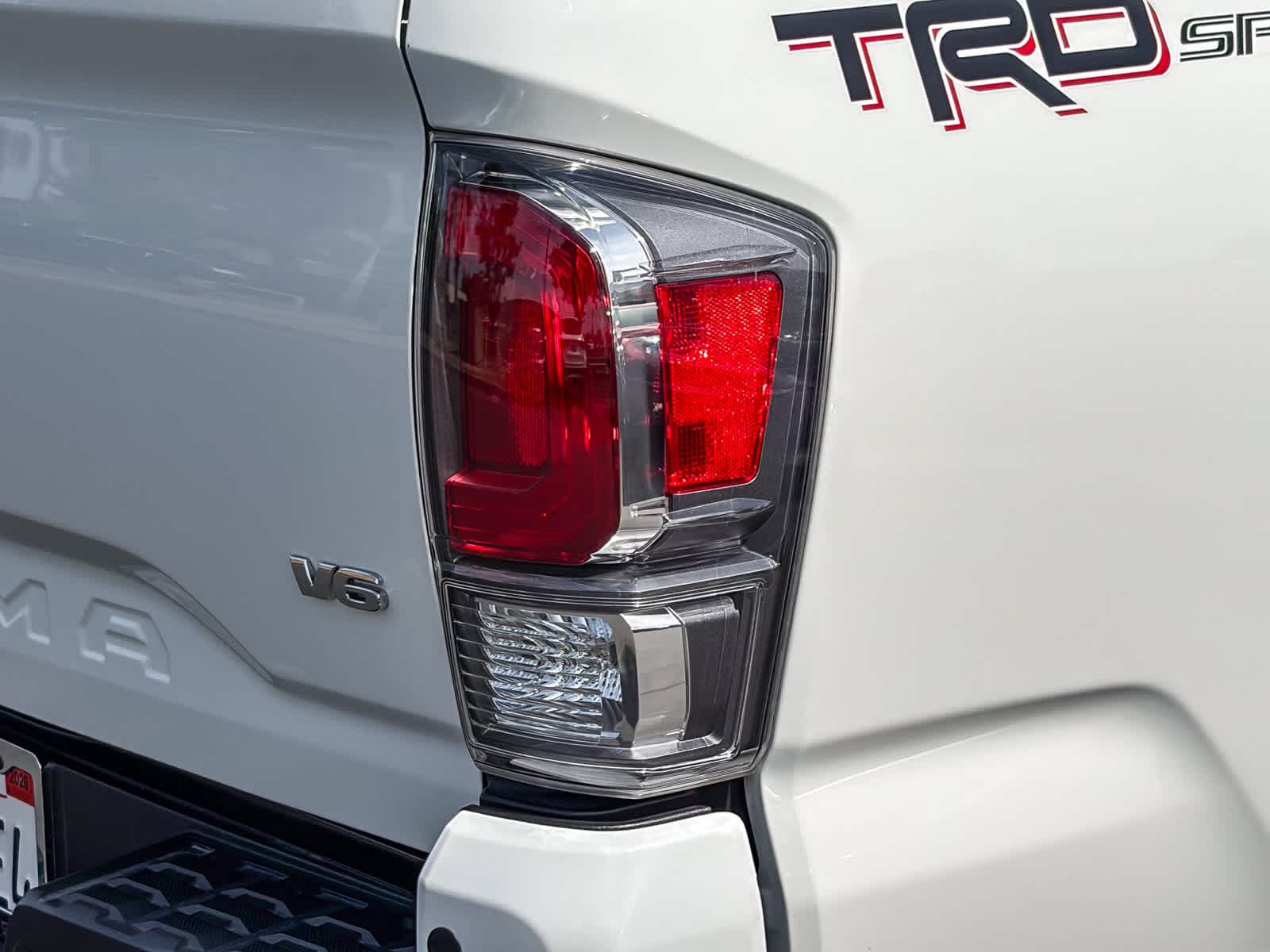 2021 Toyota Tacoma TRD Sport V6 photo 3