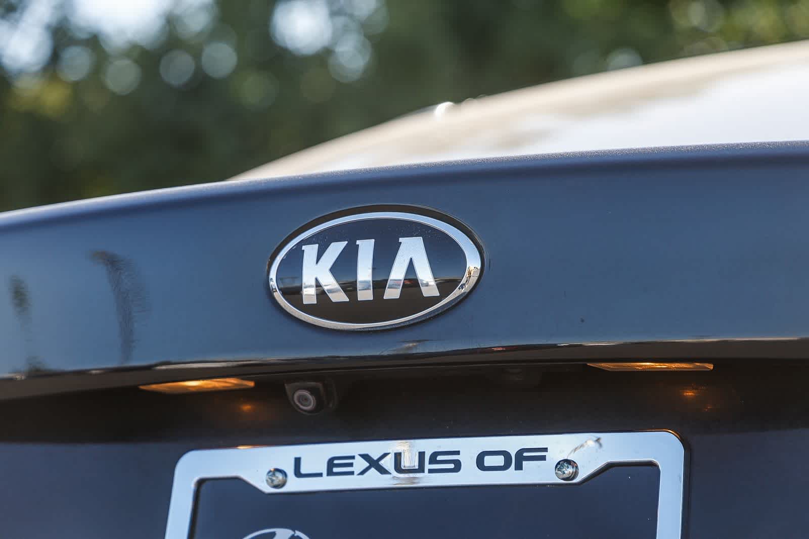 Thumbnail: 2018 Kia Optima - 16