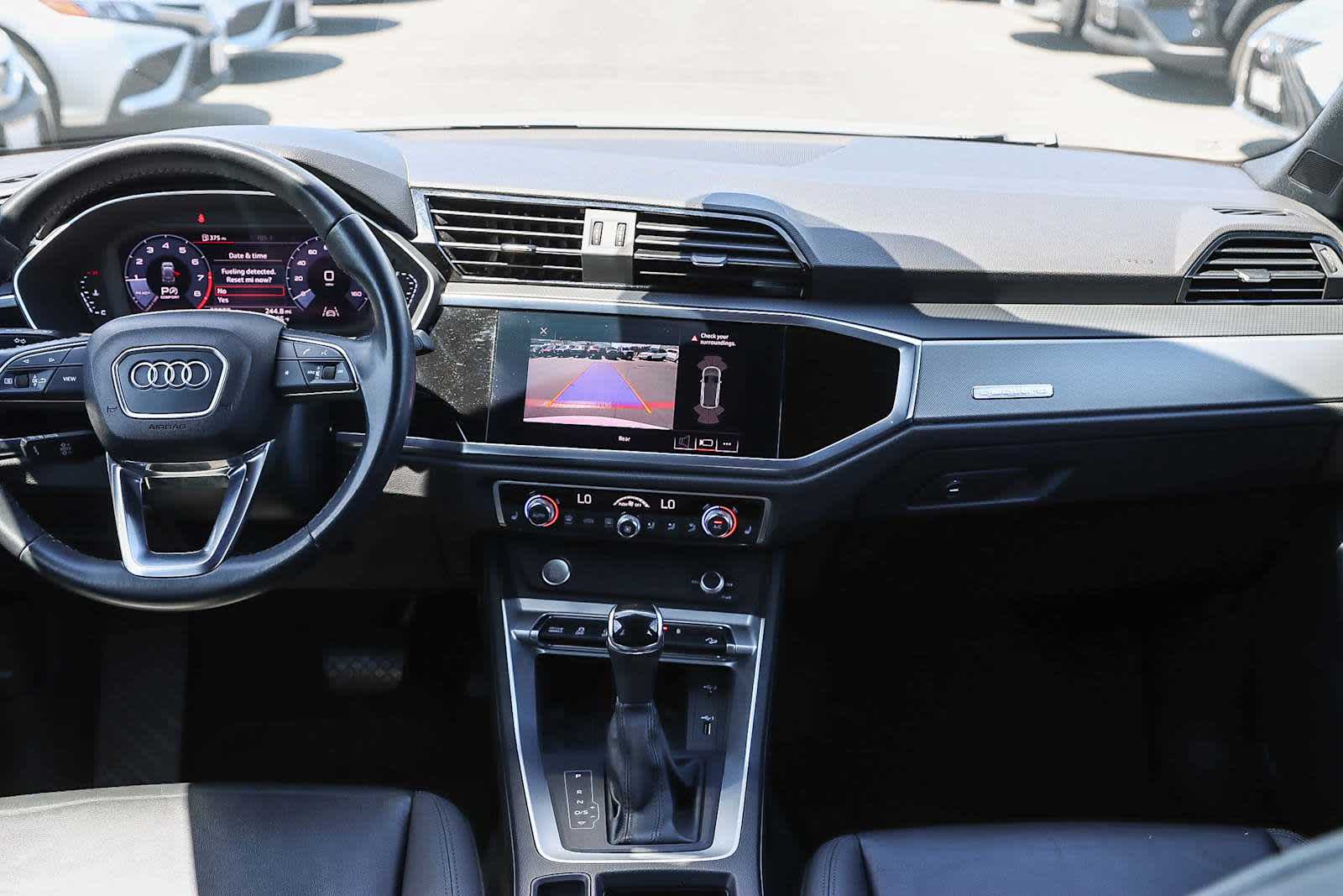 Thumbnail: 2020 Audi Q3 - 18