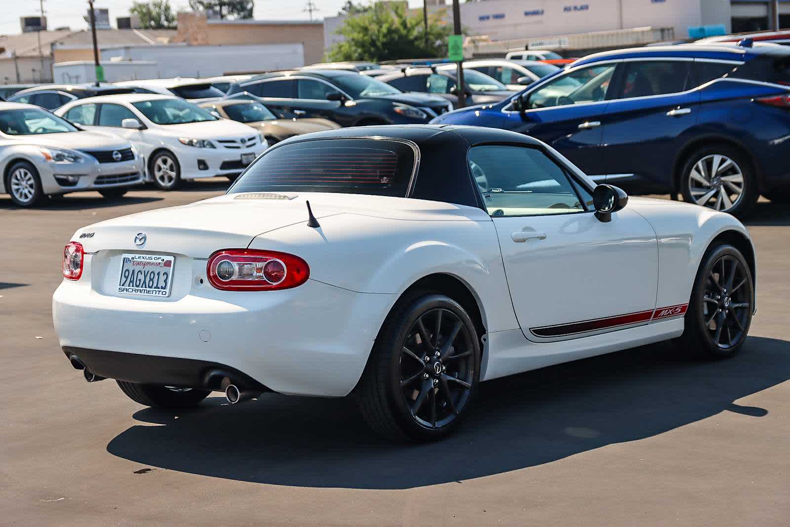 Thumbnail: 2015 Mazda MX-5 Miata - 5