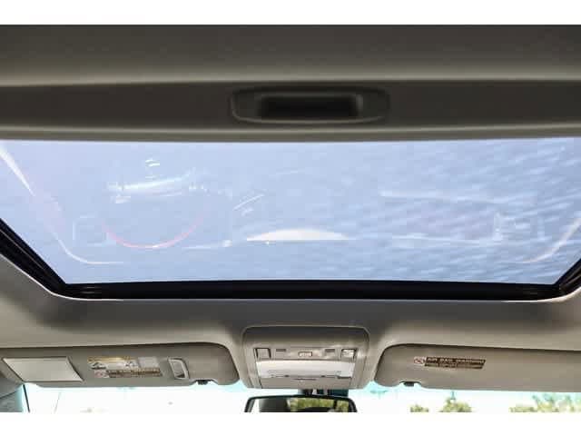 Thumbnail: 2013 Lexus LX - 15