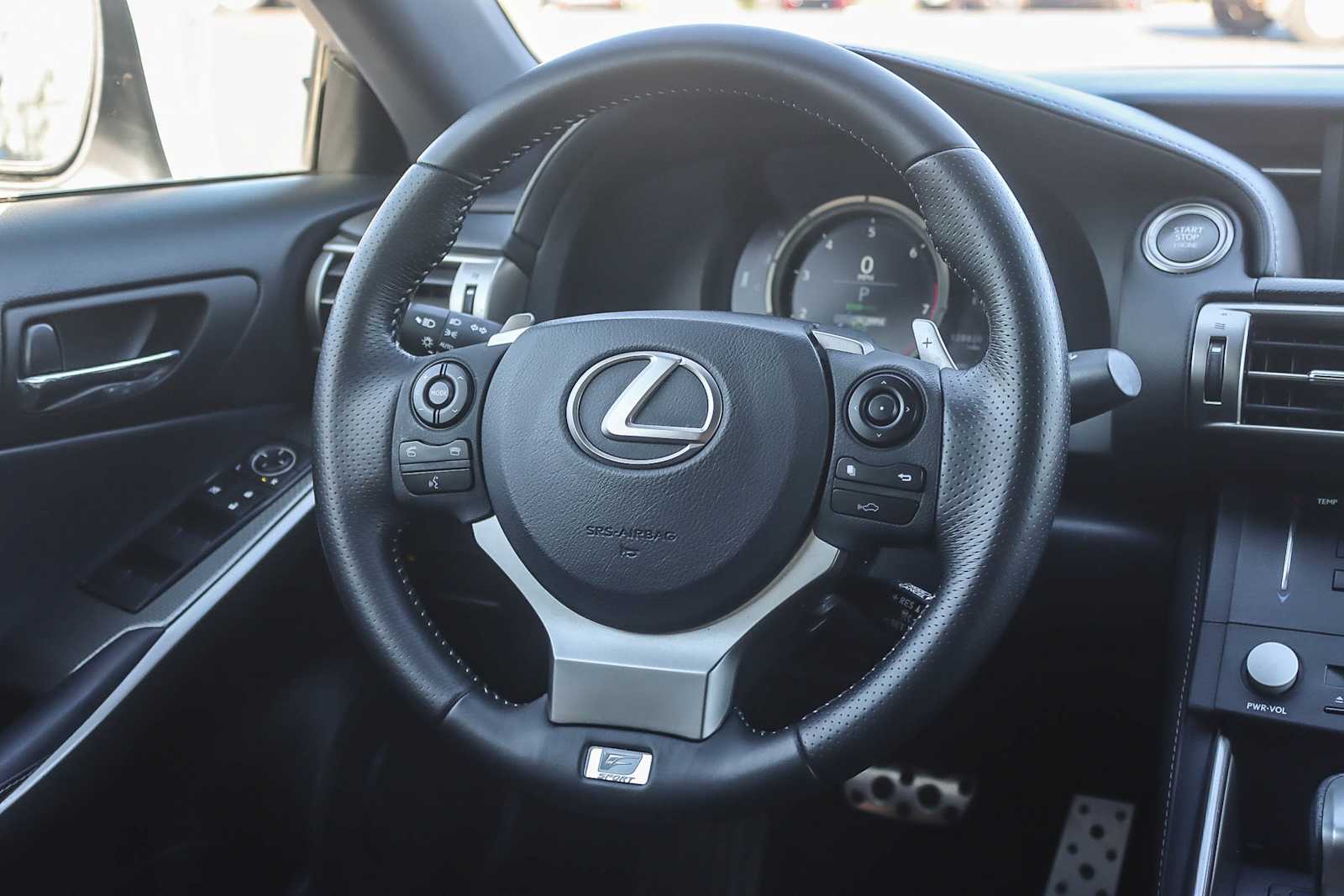 Thumbnail: 2015 Lexus IS - 14