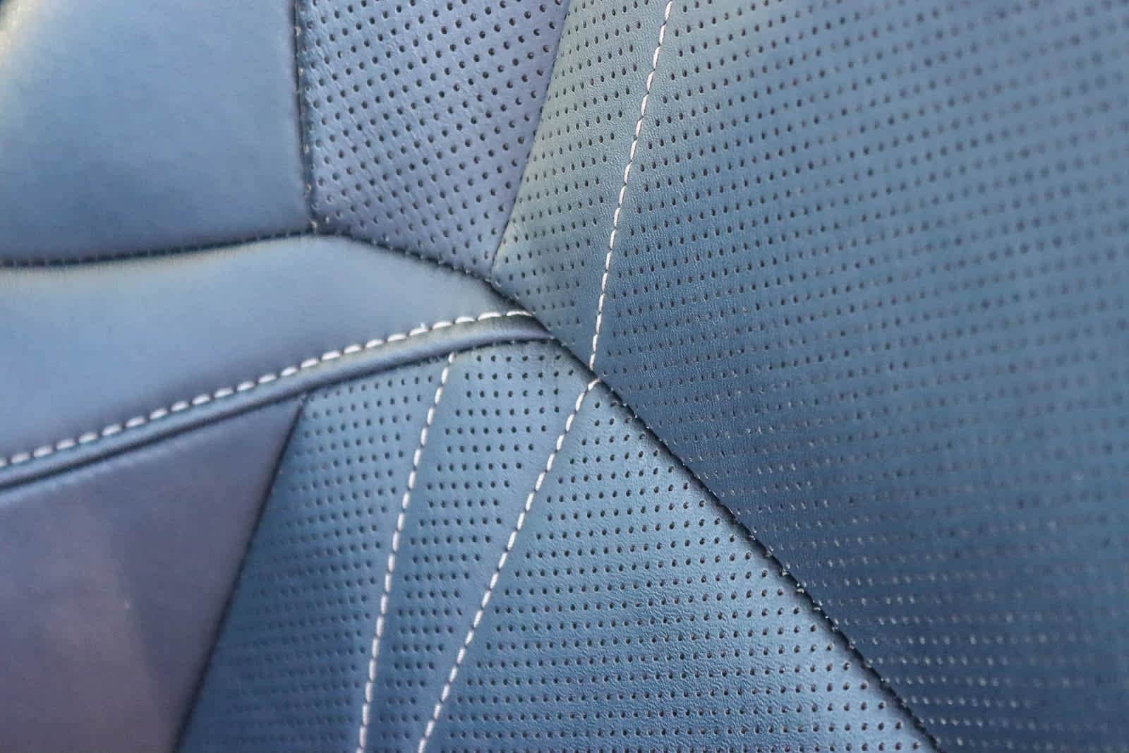 Thumbnail: 2022 Lexus ES - 24