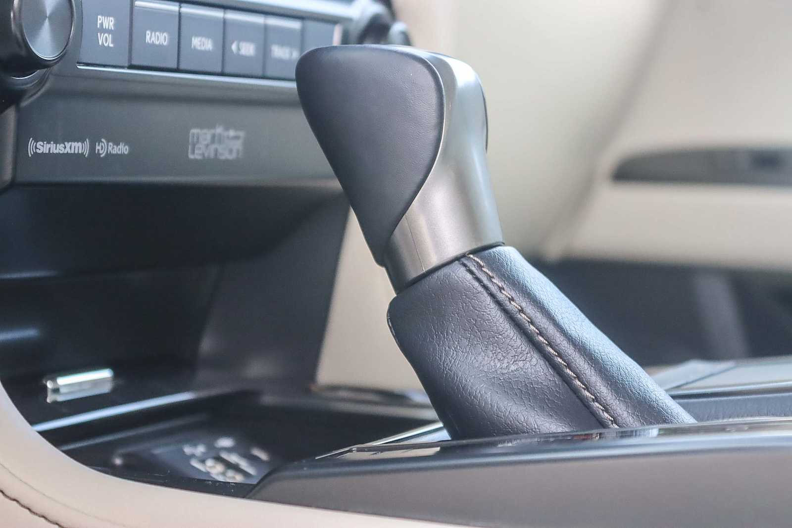 Thumbnail: 2023 Lexus GX - 22