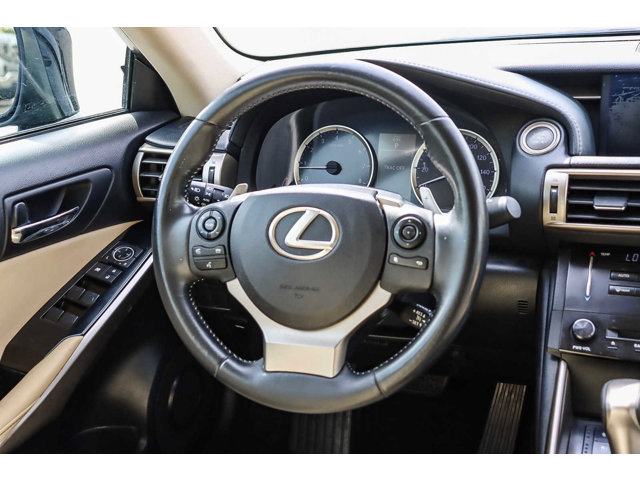 2014 Lexus IS 350 14