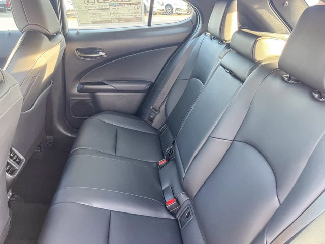 Thumbnail: 2025 Lexus UX - 19