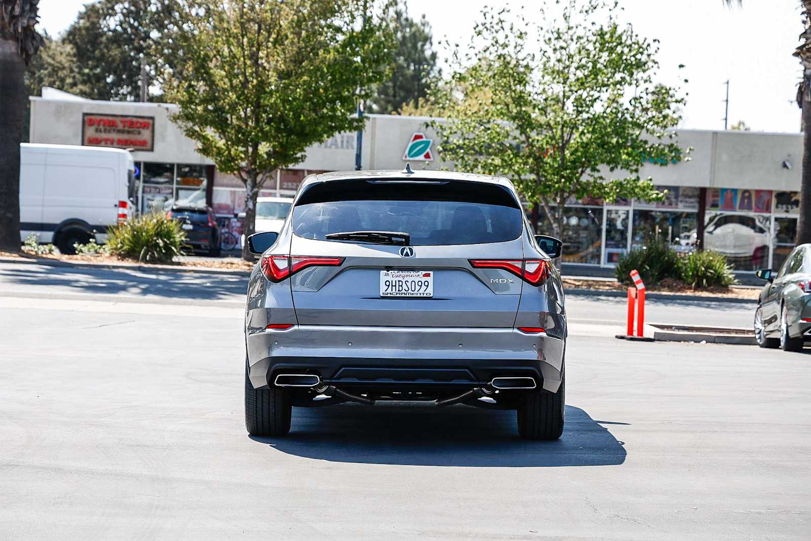 Thumbnail: 2023 Acura MDX - 3