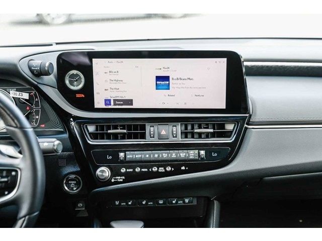 Thumbnail: 2025 Lexus ES - 14