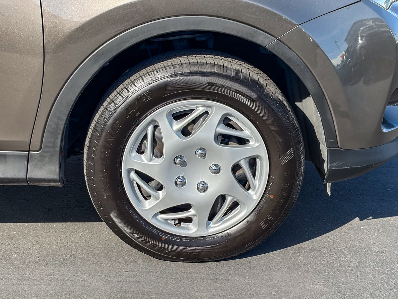 Thumbnail: 2015 Toyota RAV4 - 9