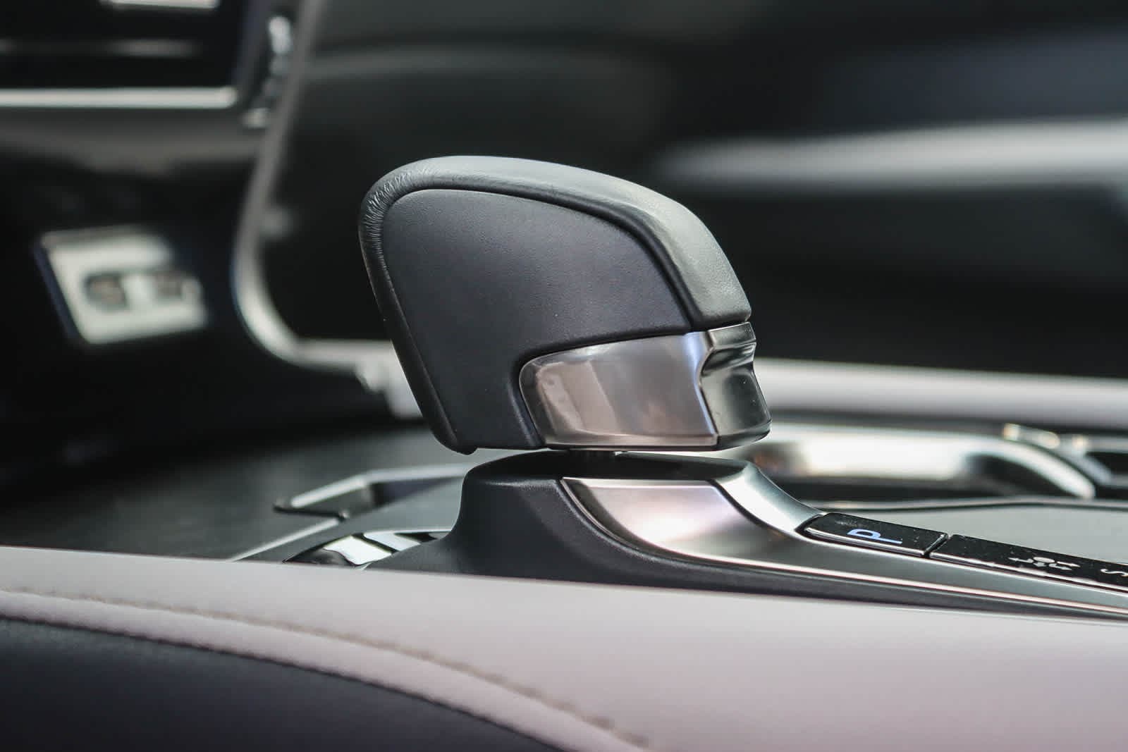 Thumbnail: 2024 Lexus RX - 22