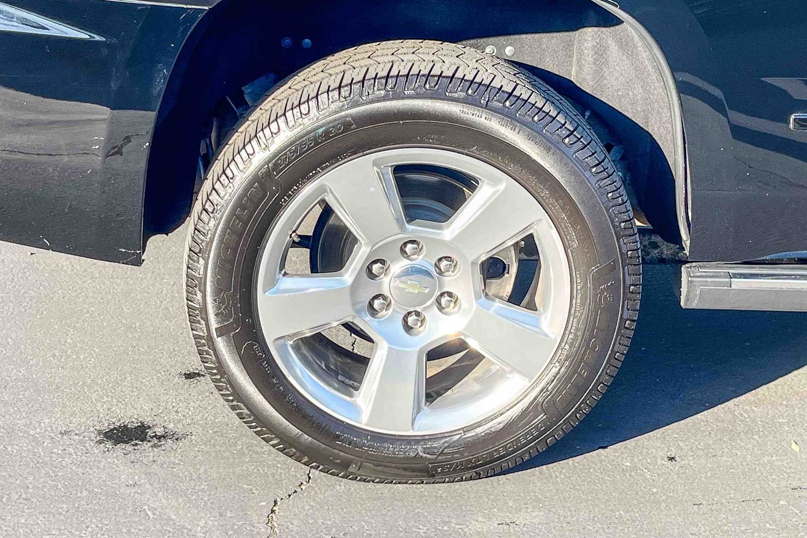 Thumbnail: 2019 Chevrolet Tahoe - 8