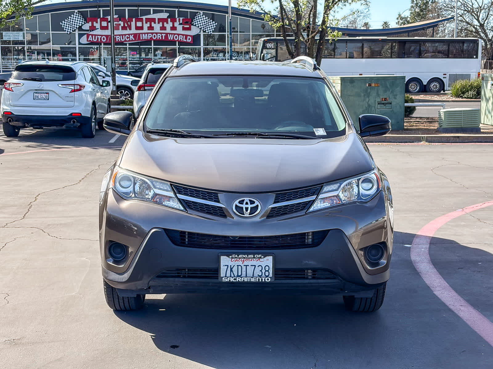 Thumbnail: 2015 Toyota RAV4 - 6