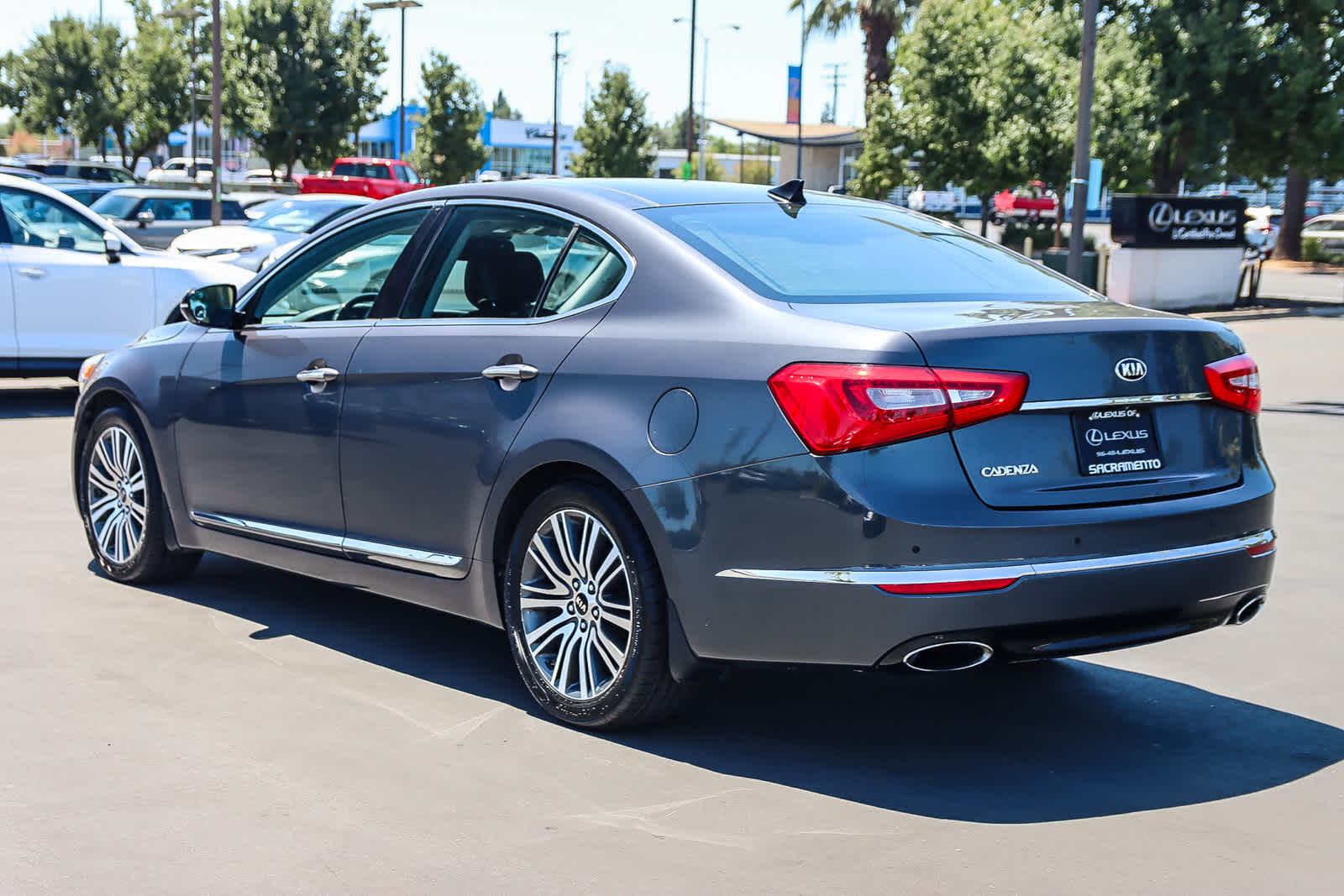 Thumbnail: 2014 Kia Cadenza - 2