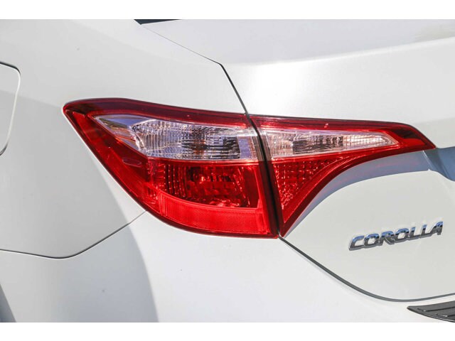 2018 Toyota Corolla LE 9