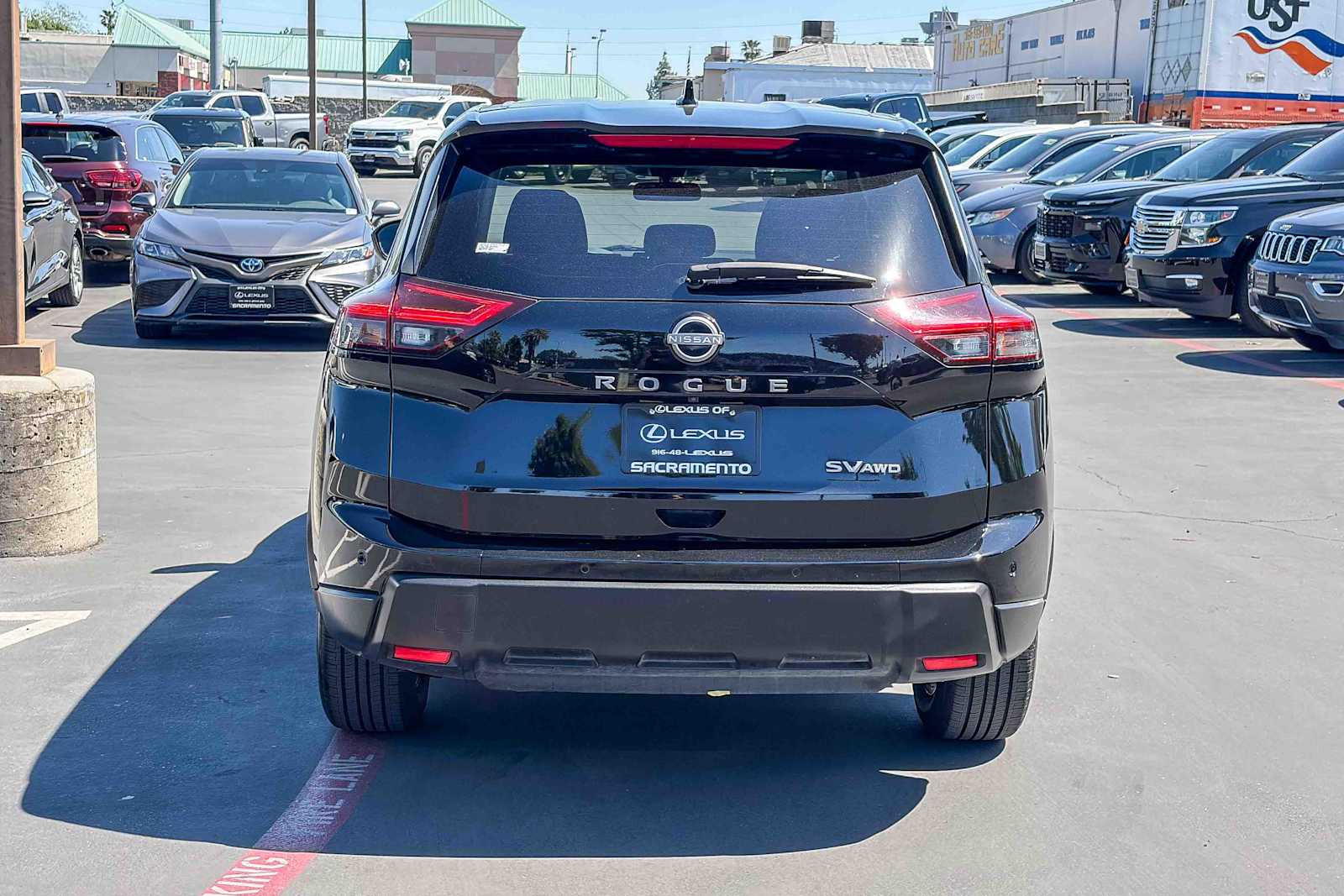 2024 Nissan Rogue SV photo 2
