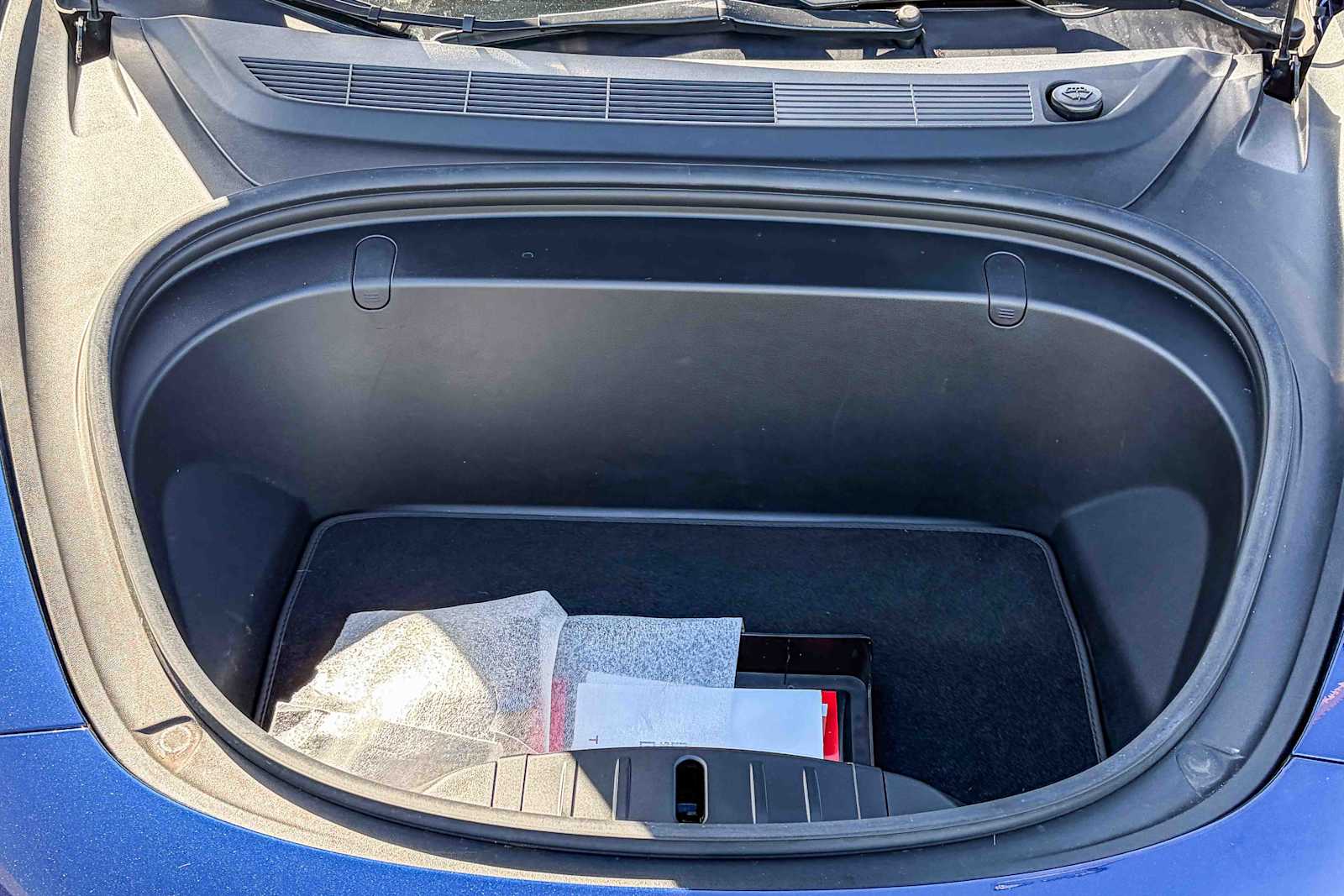 Thumbnail: 2018 Tesla Model 3 - 25