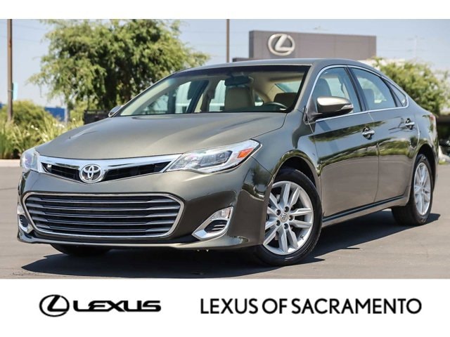 2014 Toyota Avalon XLE Hero Image