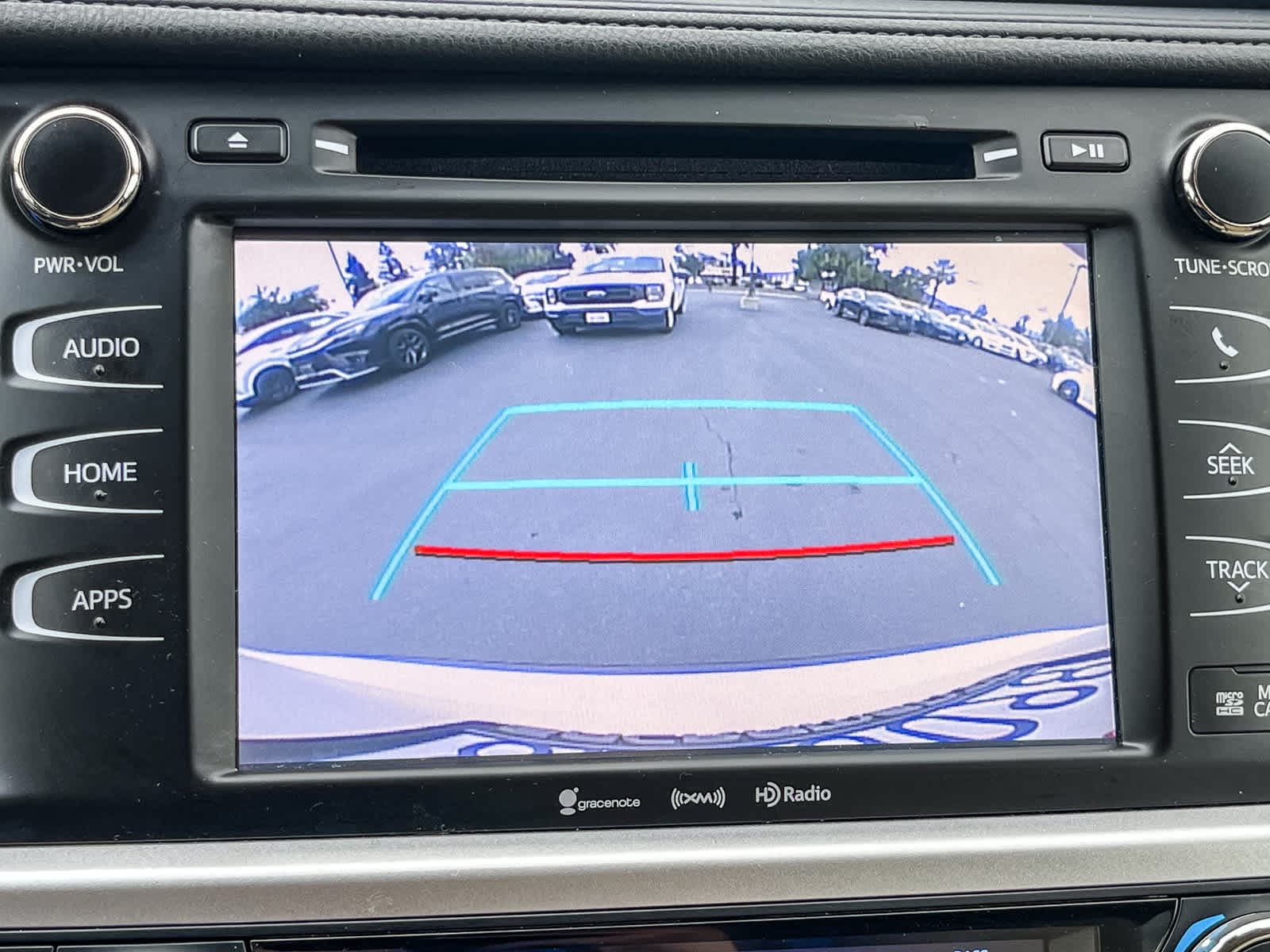 Thumbnail: 2019 Toyota Highlander - 25