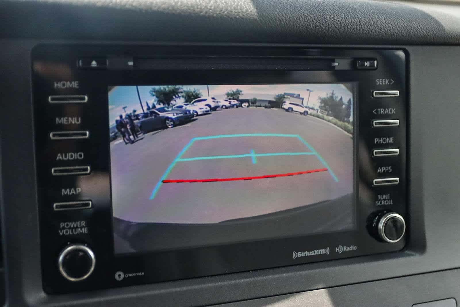 Thumbnail: 2020 Toyota Sienna - 32